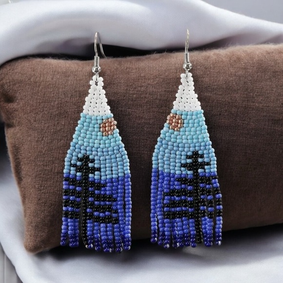 Jewelry - The Great Pine tree in a forest beaded tassel earrings. New.